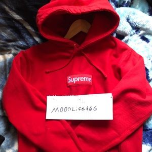 Supreme 2013 red box logo hoodie size M
